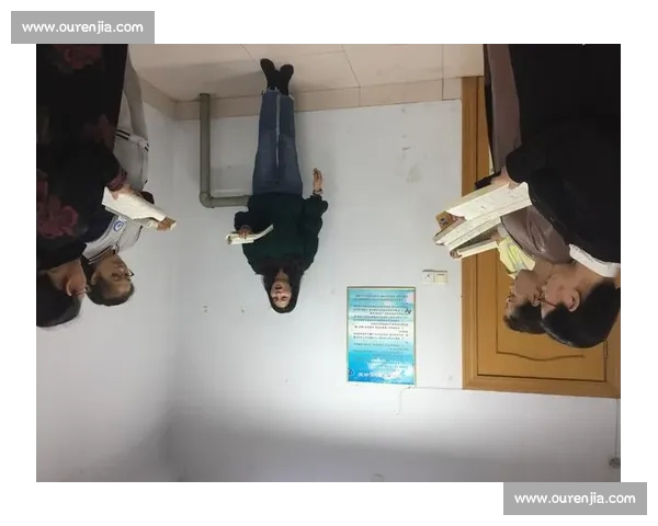 青春旋律共赴舞台歌声飞扬校园歌唱比赛邀请函盛情开启梦想之夜